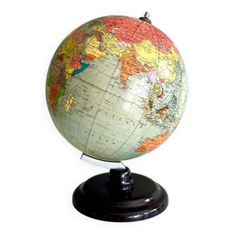 Mid-century globe by Paul Räths, political globe with bakelite base