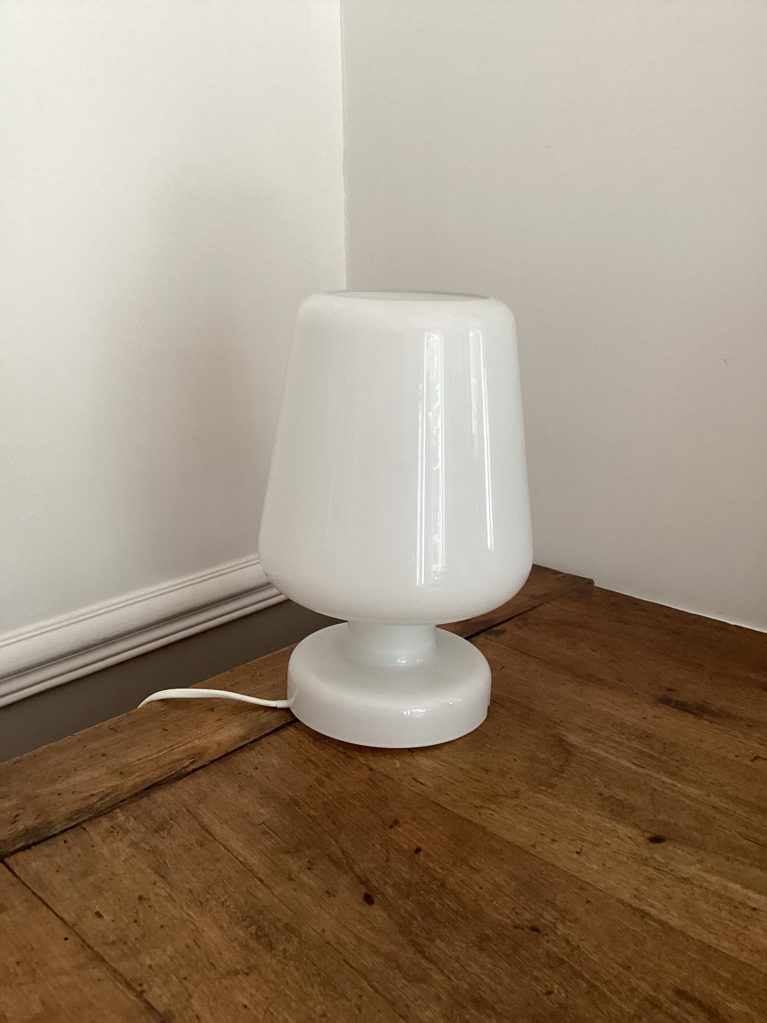White glass mushroom lamp