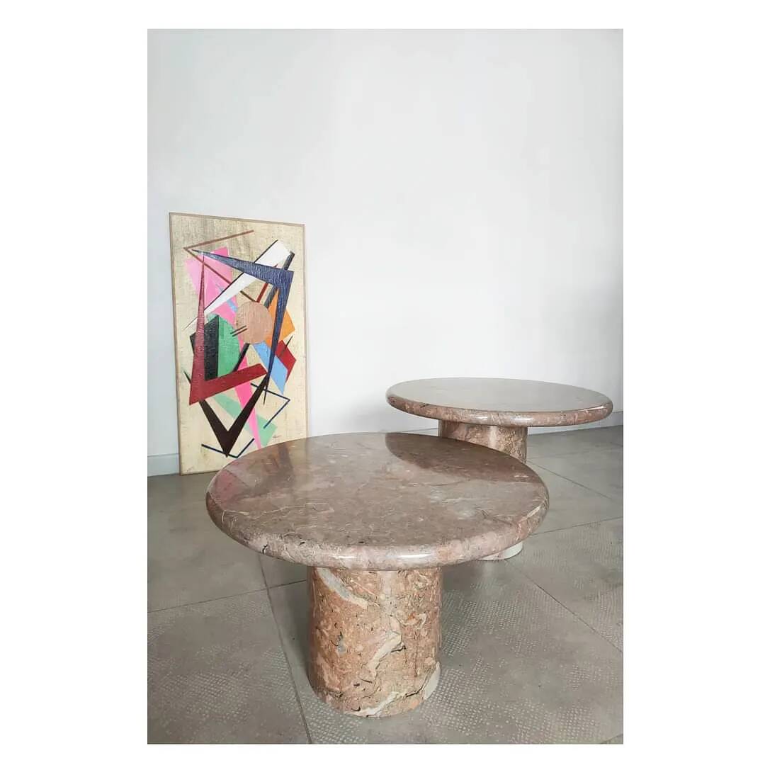Deux tables basses en marbre de Vérone