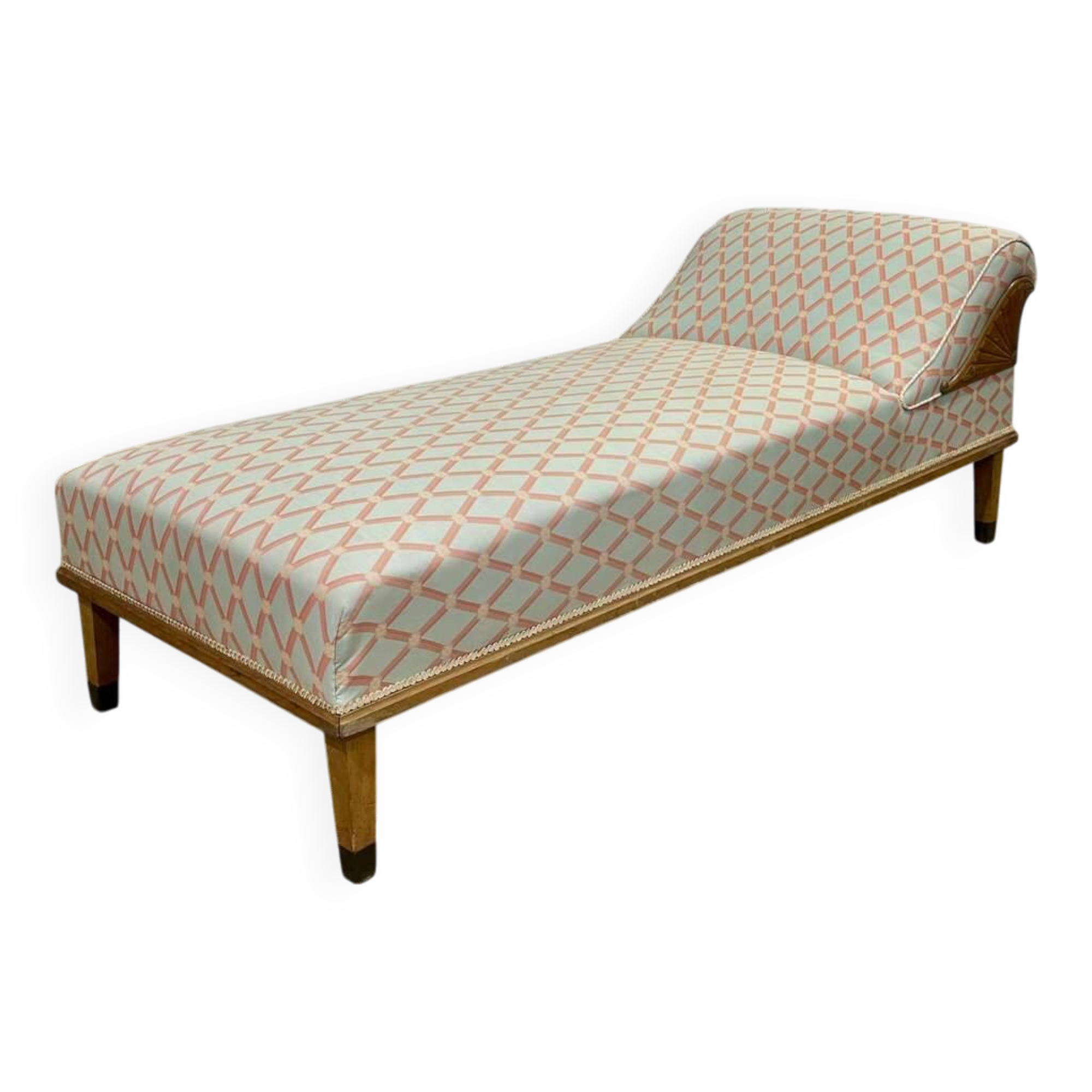 Lit de repos anglais début XXème en chêne, quelques tâches sur le tissu