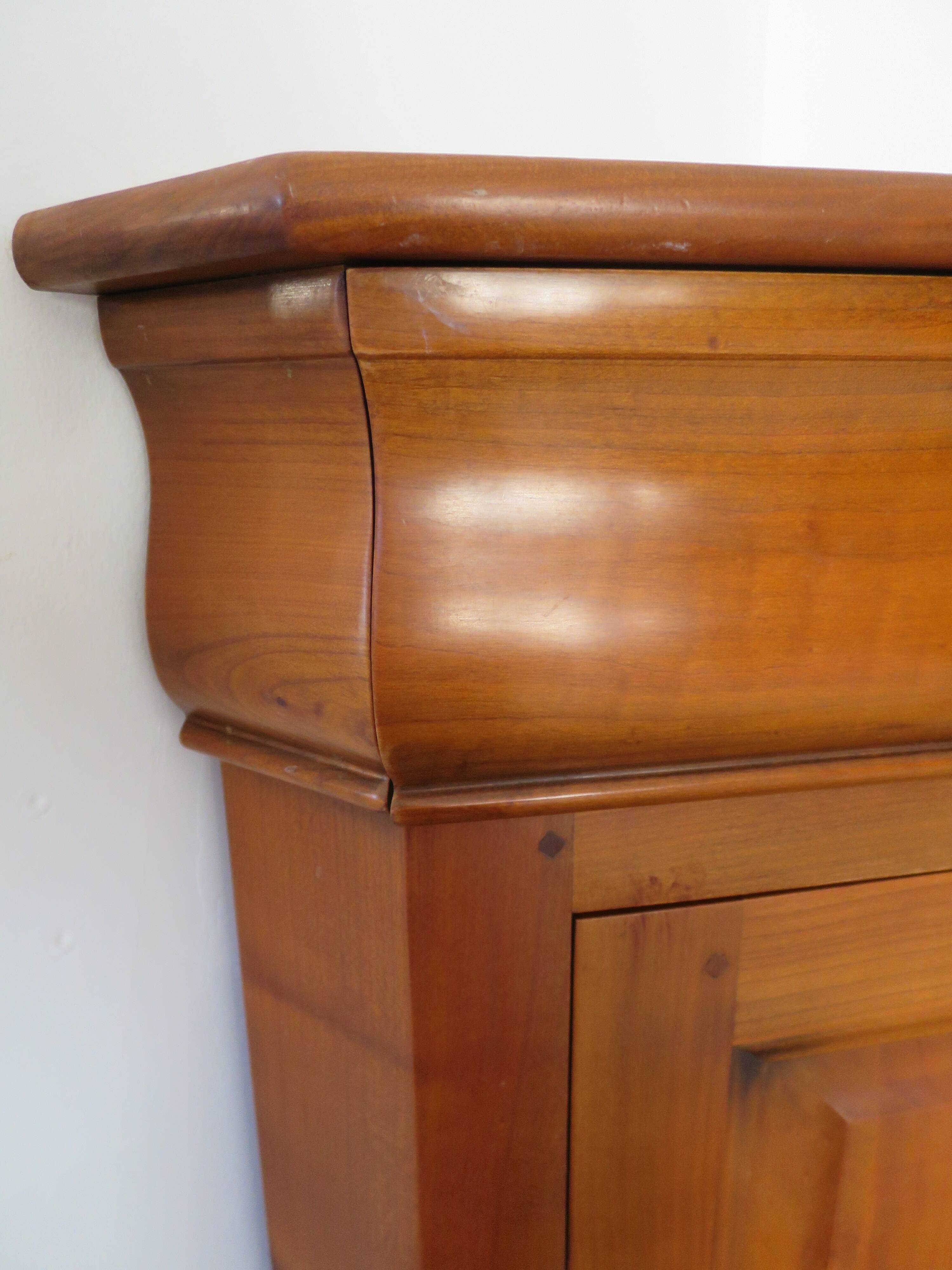 Beautiful corner cupboard - cherry stain - Drawer - one door - Louis Philippe style