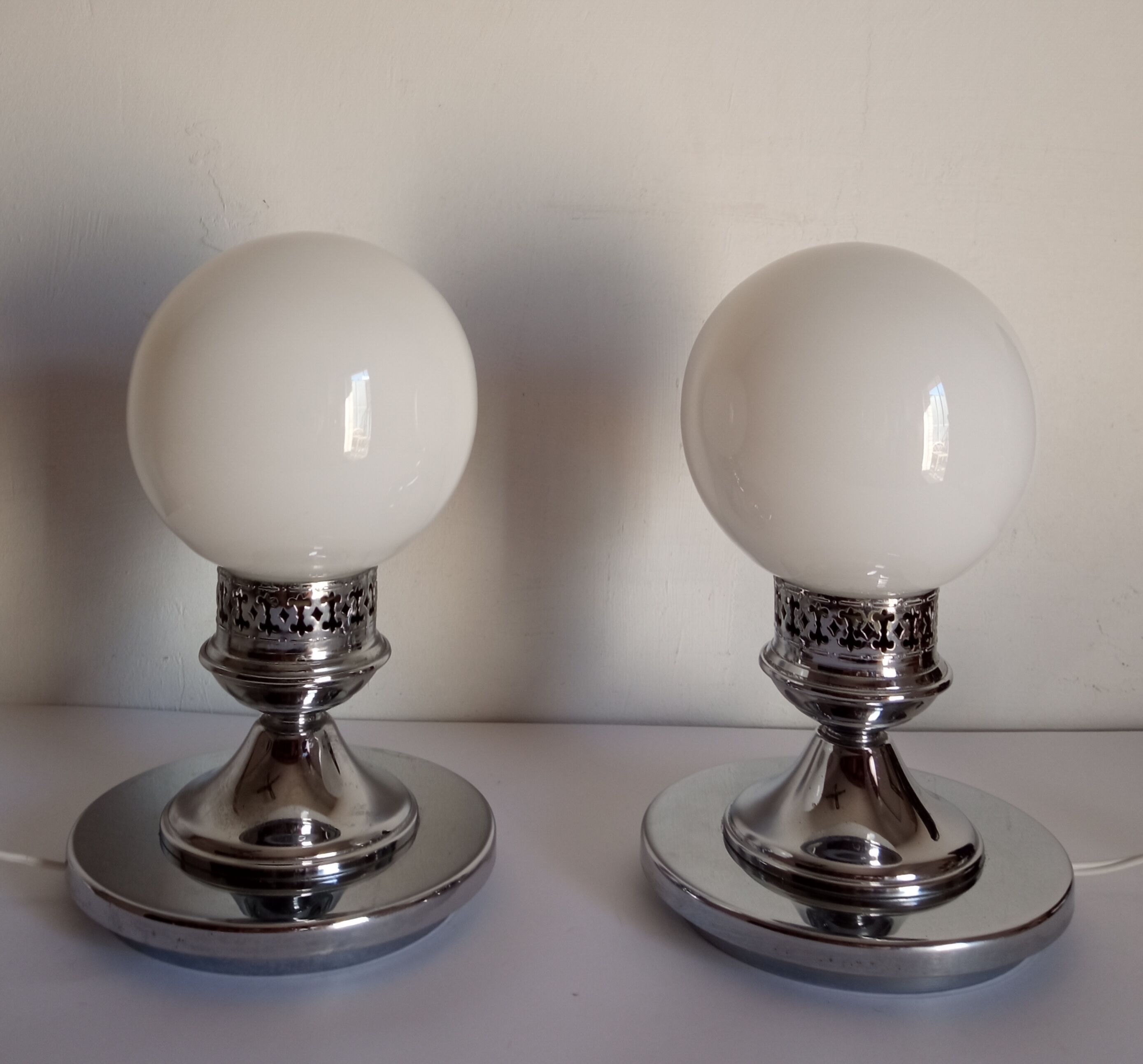 Pair of vintage bedside lamps