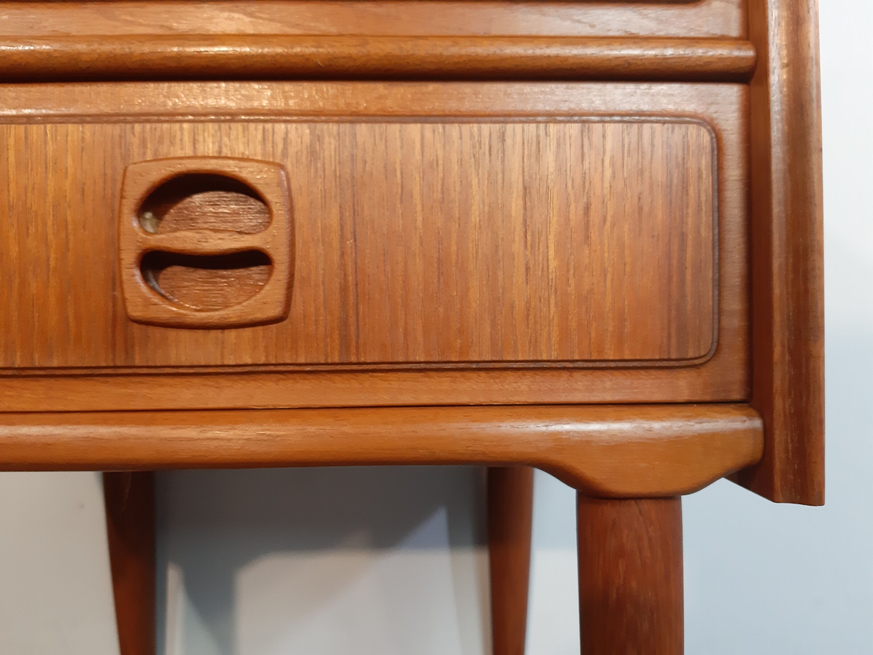 Danish beside tables in teck 2 drawers, scandinavian 1960