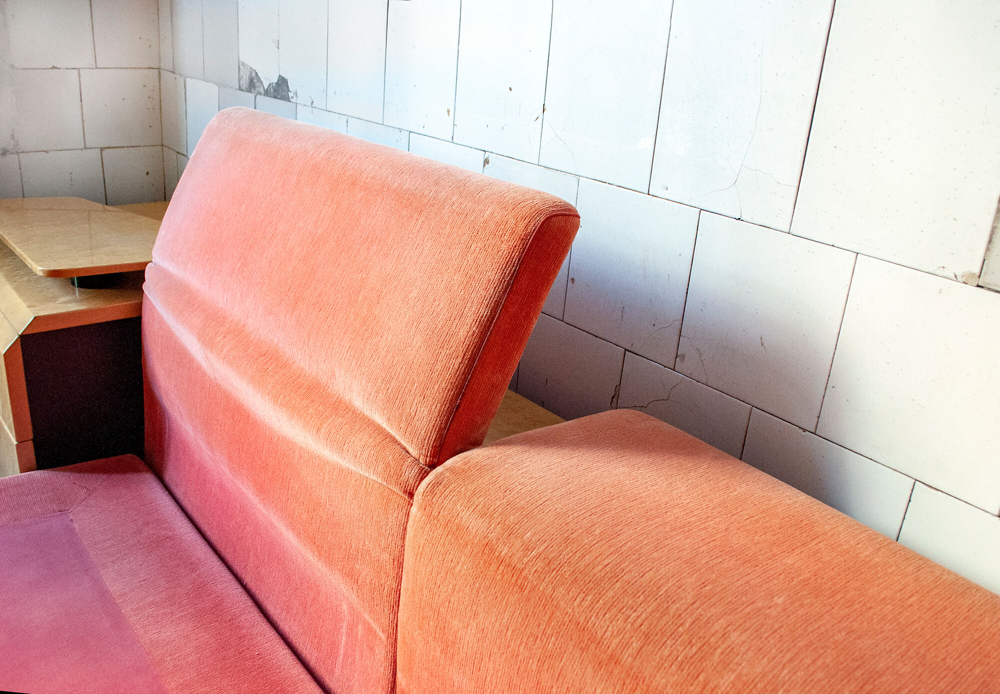 Bedroom in winked maple and fabric by Giovanni Offredi for Saporiti Italia 1970s