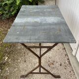 Zinc tray outdoor table