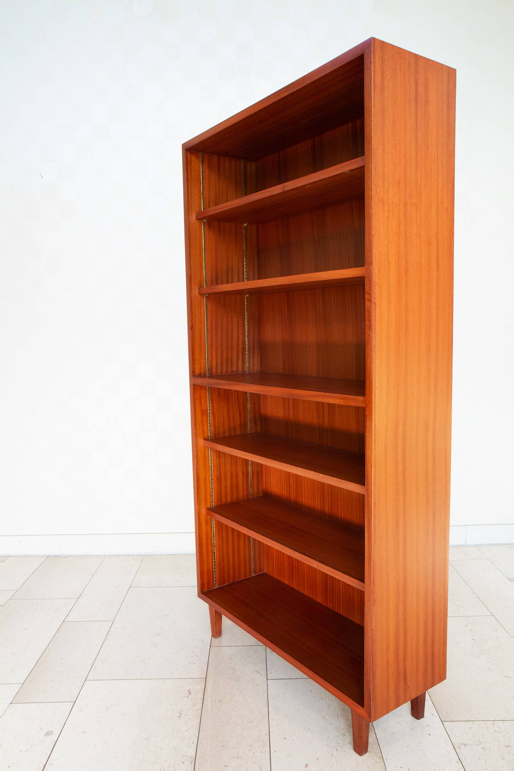 Burwood bookcase, mahogany 1976