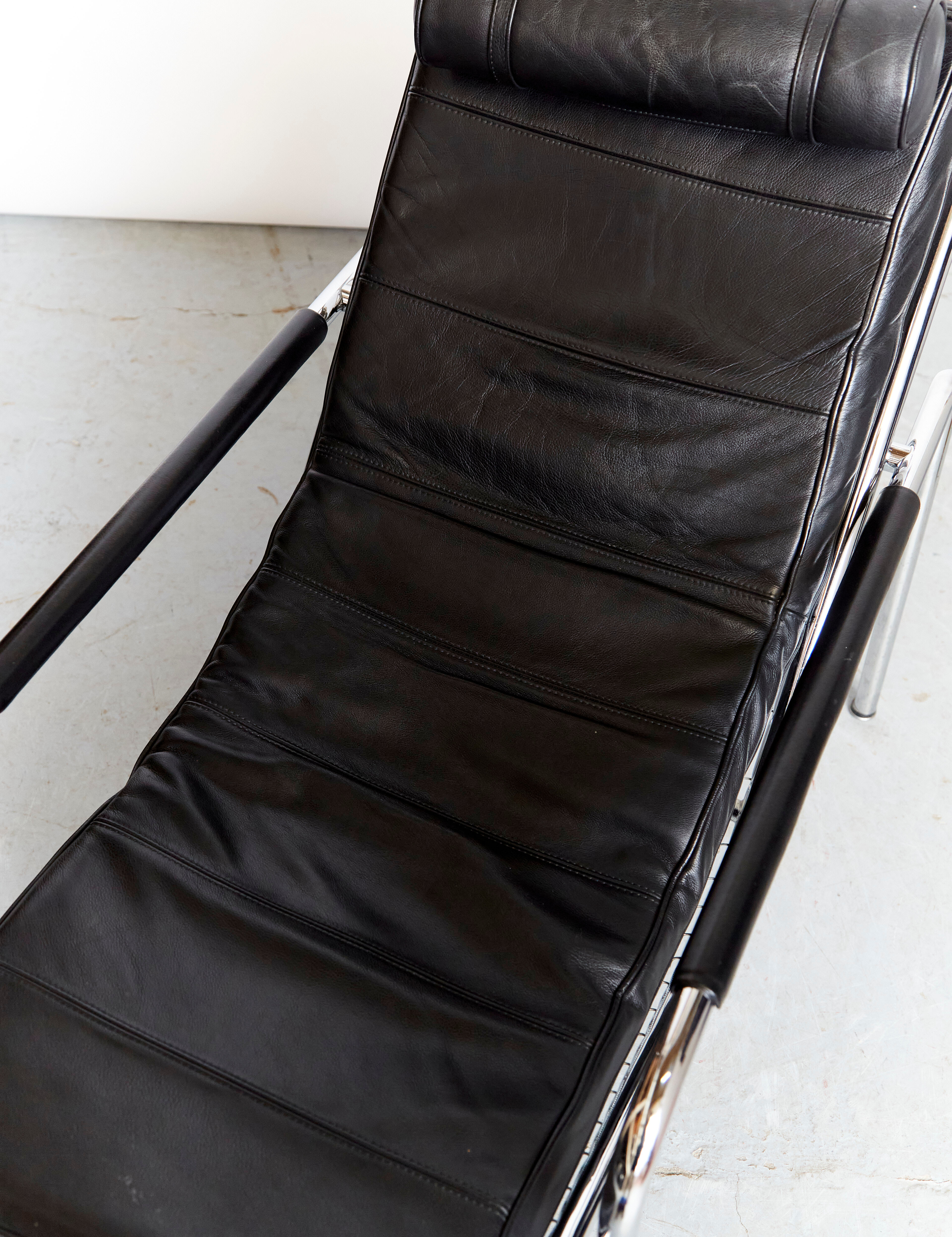 Gabriele Mucchi model Genni armchair & ottomane for Zanotta