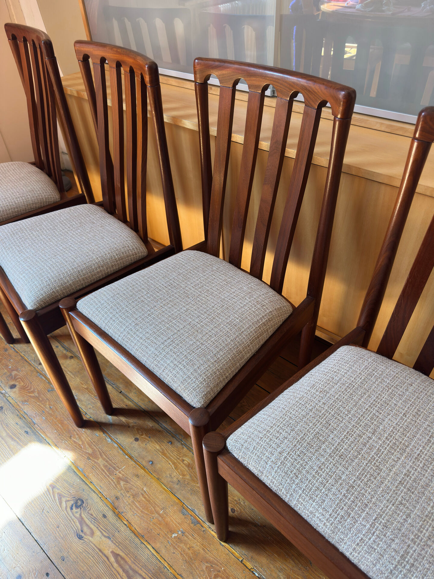 Lot de quatre chaises Meredew