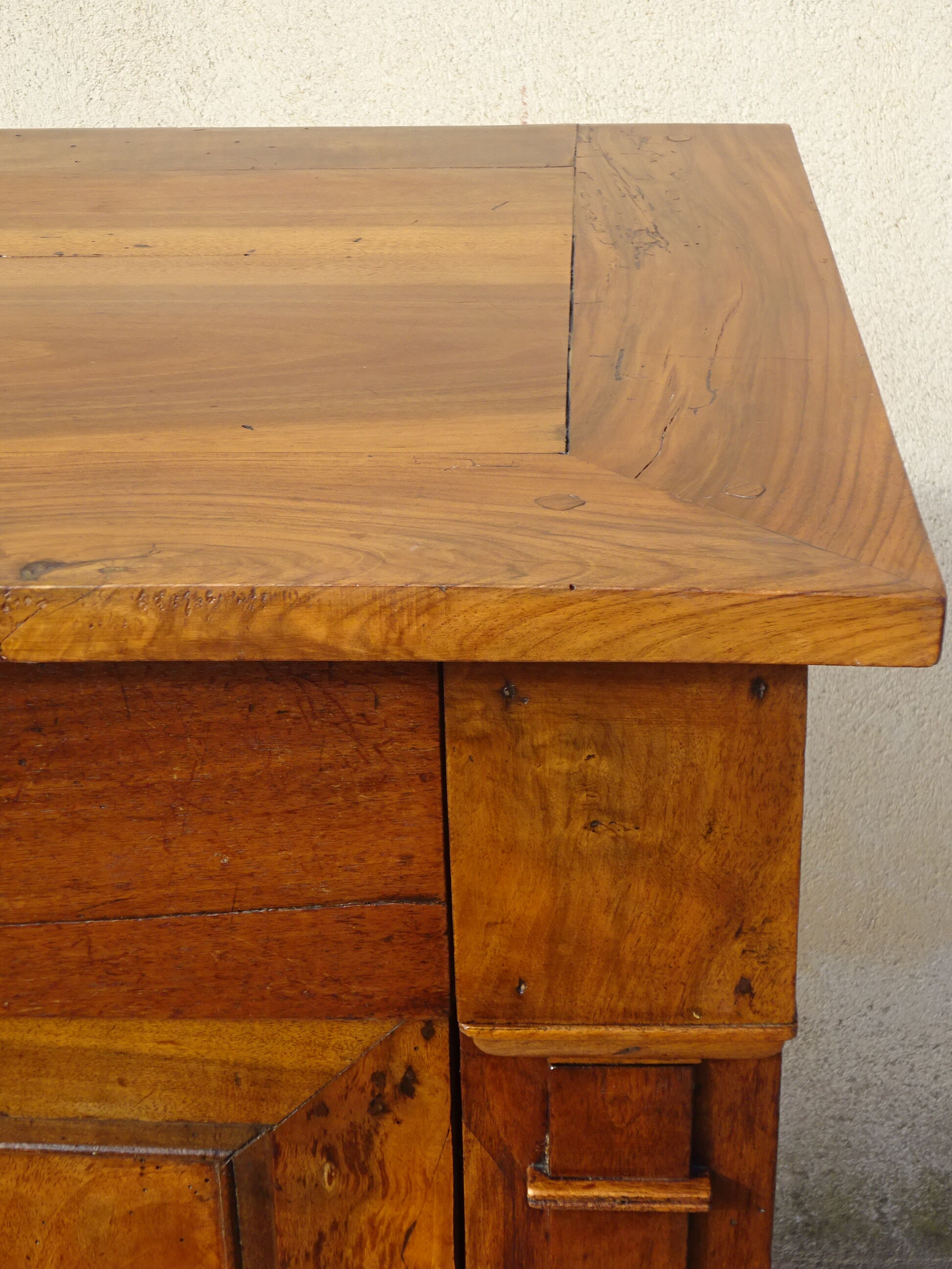 Empire jam maker in solid walnut