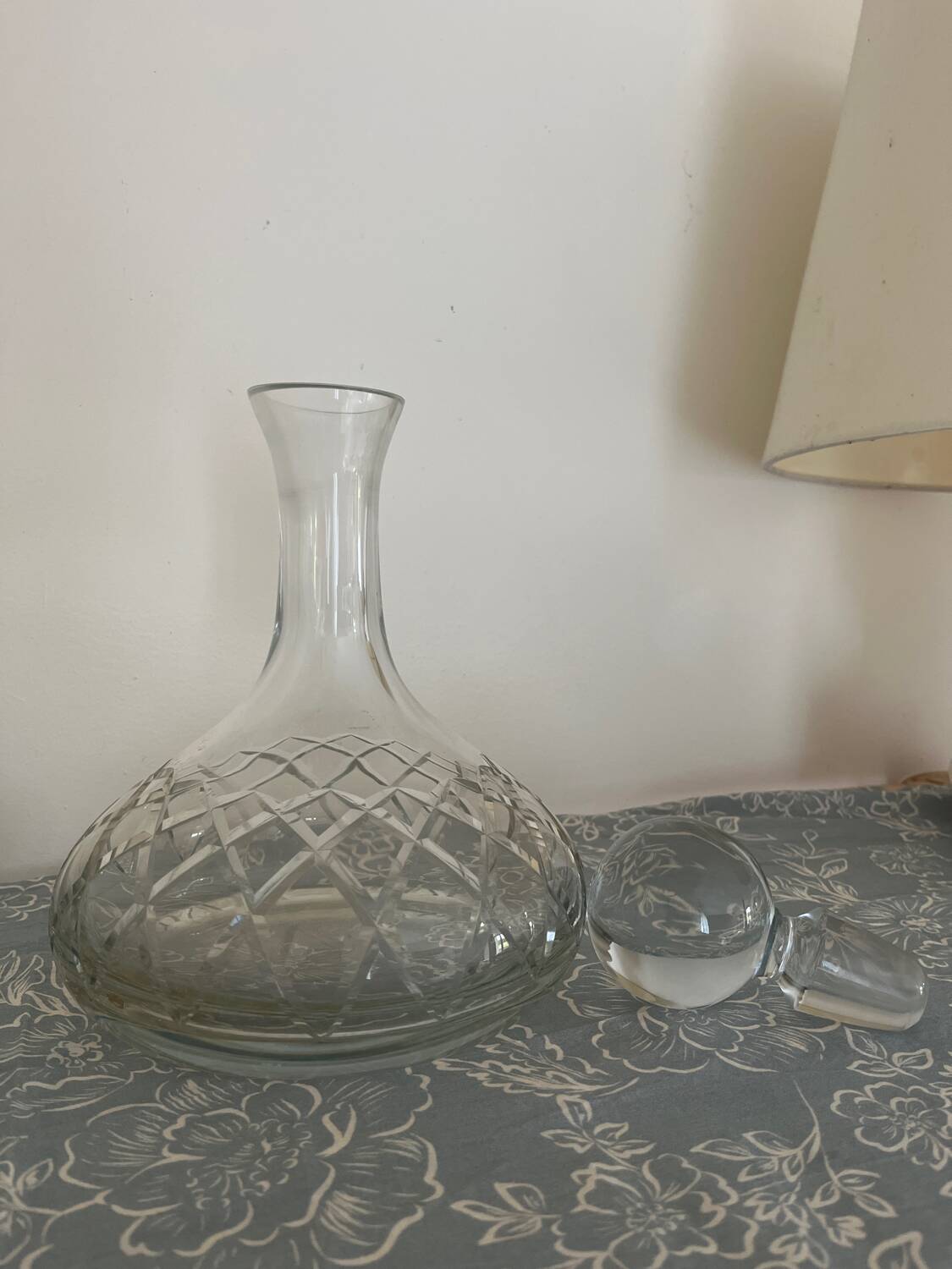 Wine carafe