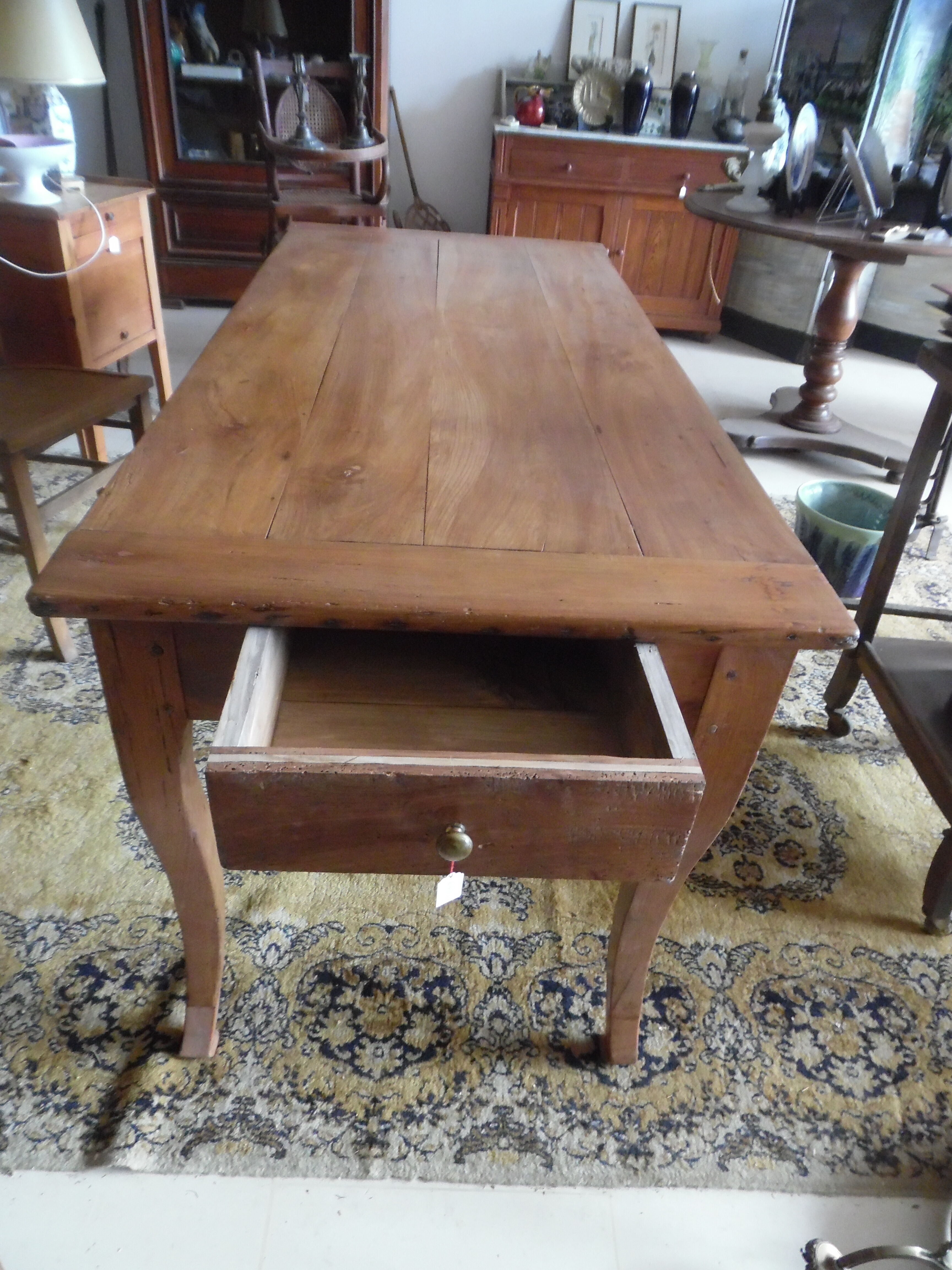 Farm table