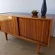 Buffet moderniste des années 1970