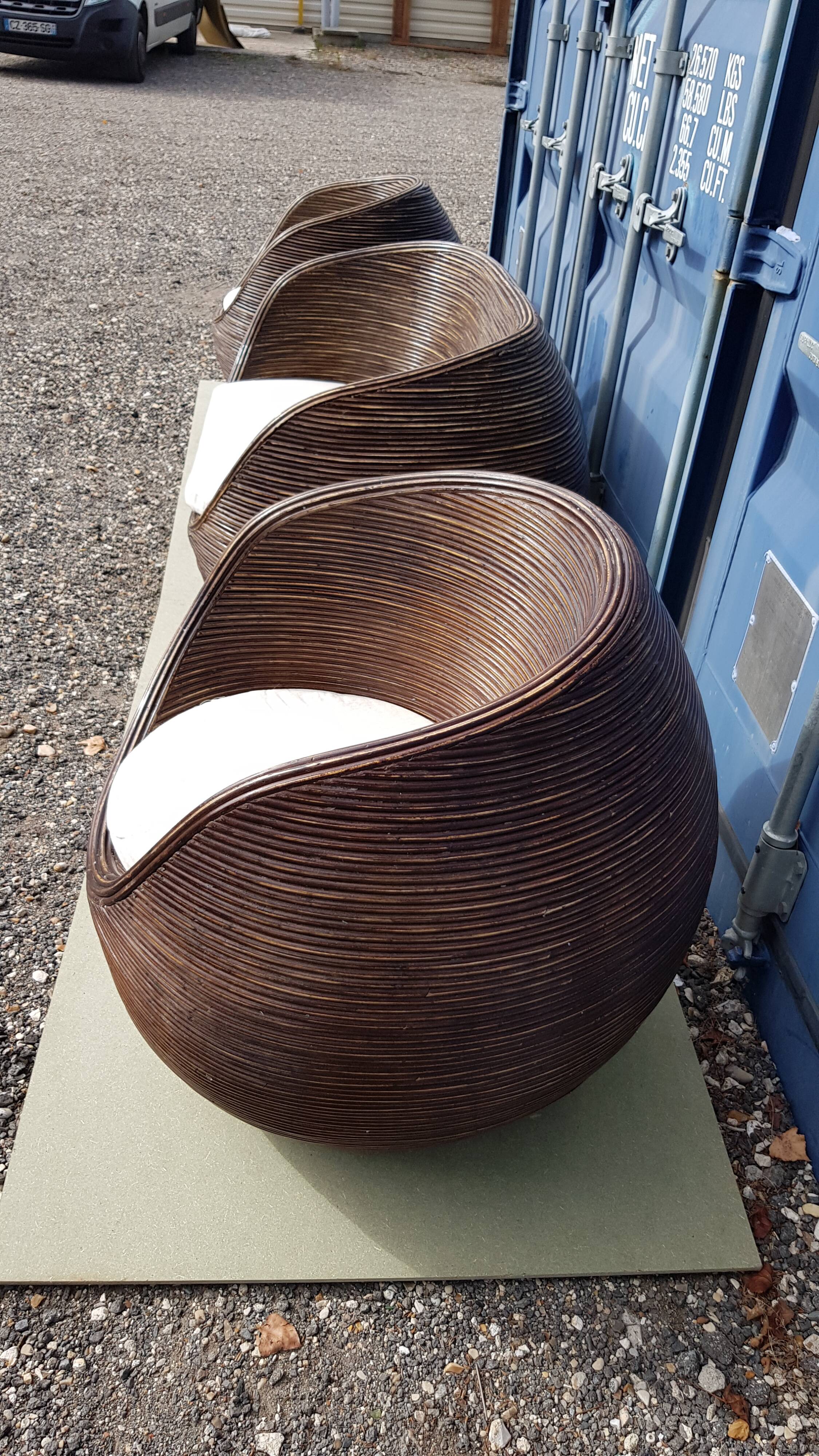 Set canapé sofa et ses 2 chauffeuses en rotin