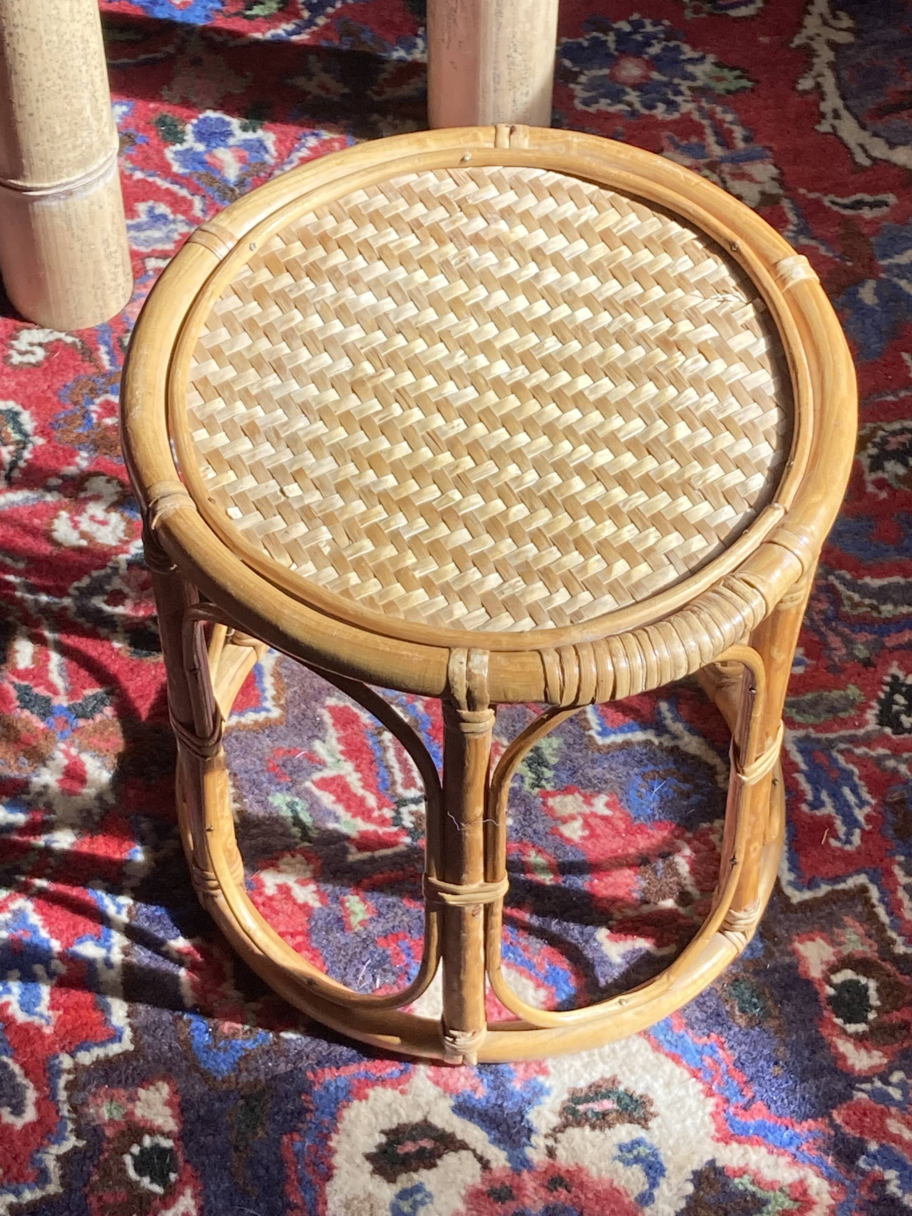 Table tasse d’appoint en rotin chevet guéridon en osier vintage ronde