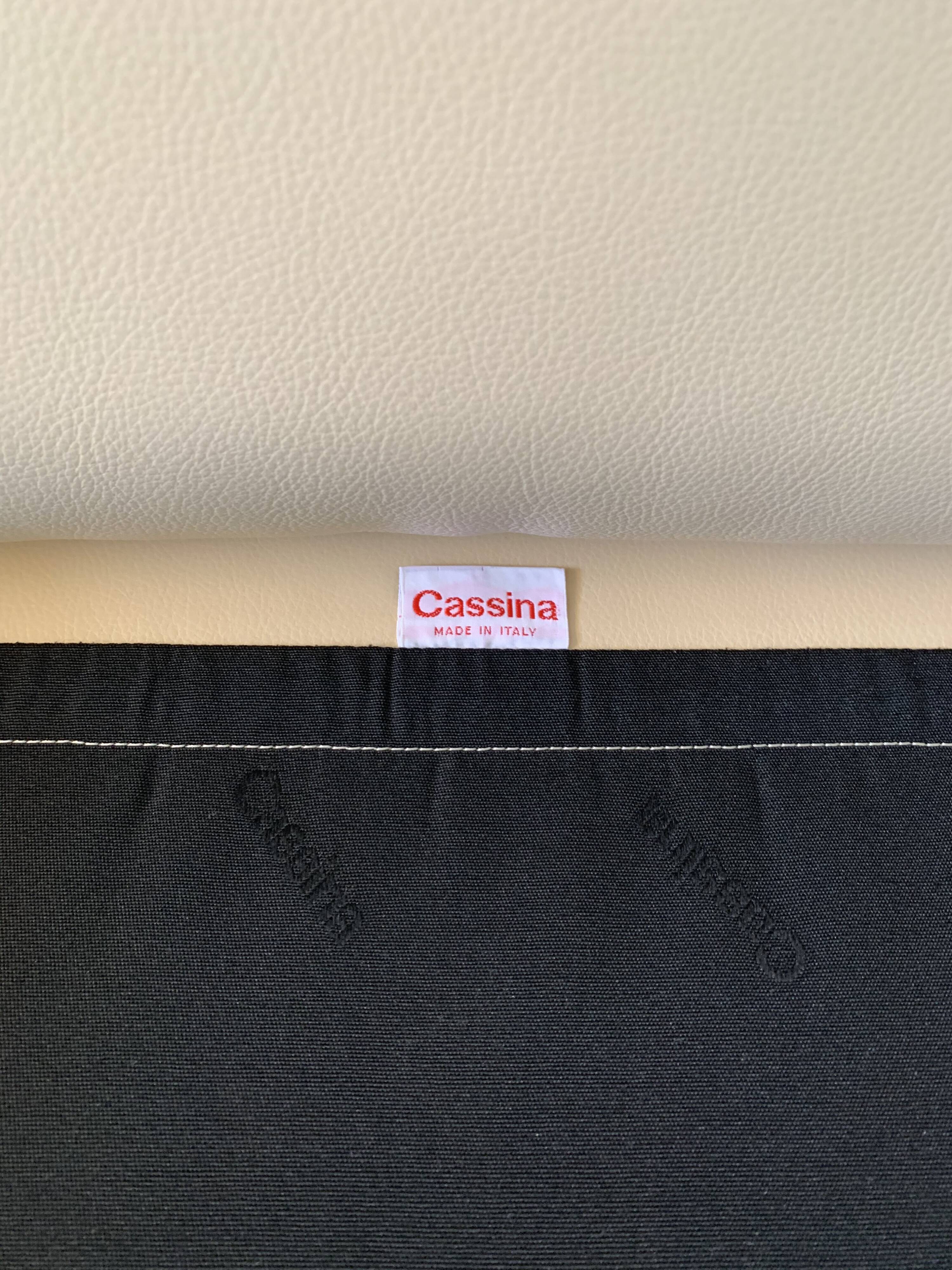 Ottoman Maralunga in leather Cassina