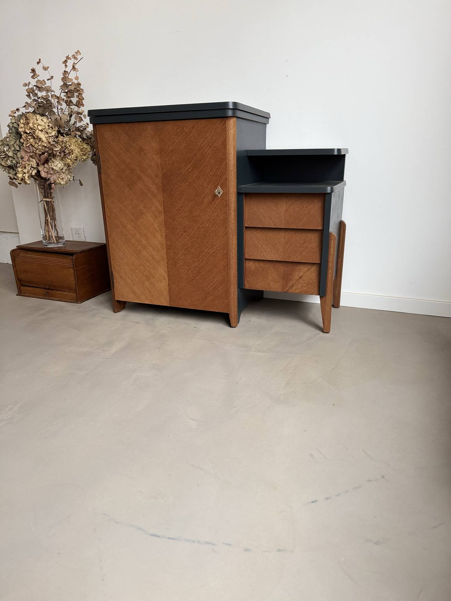 Bureau Singer 