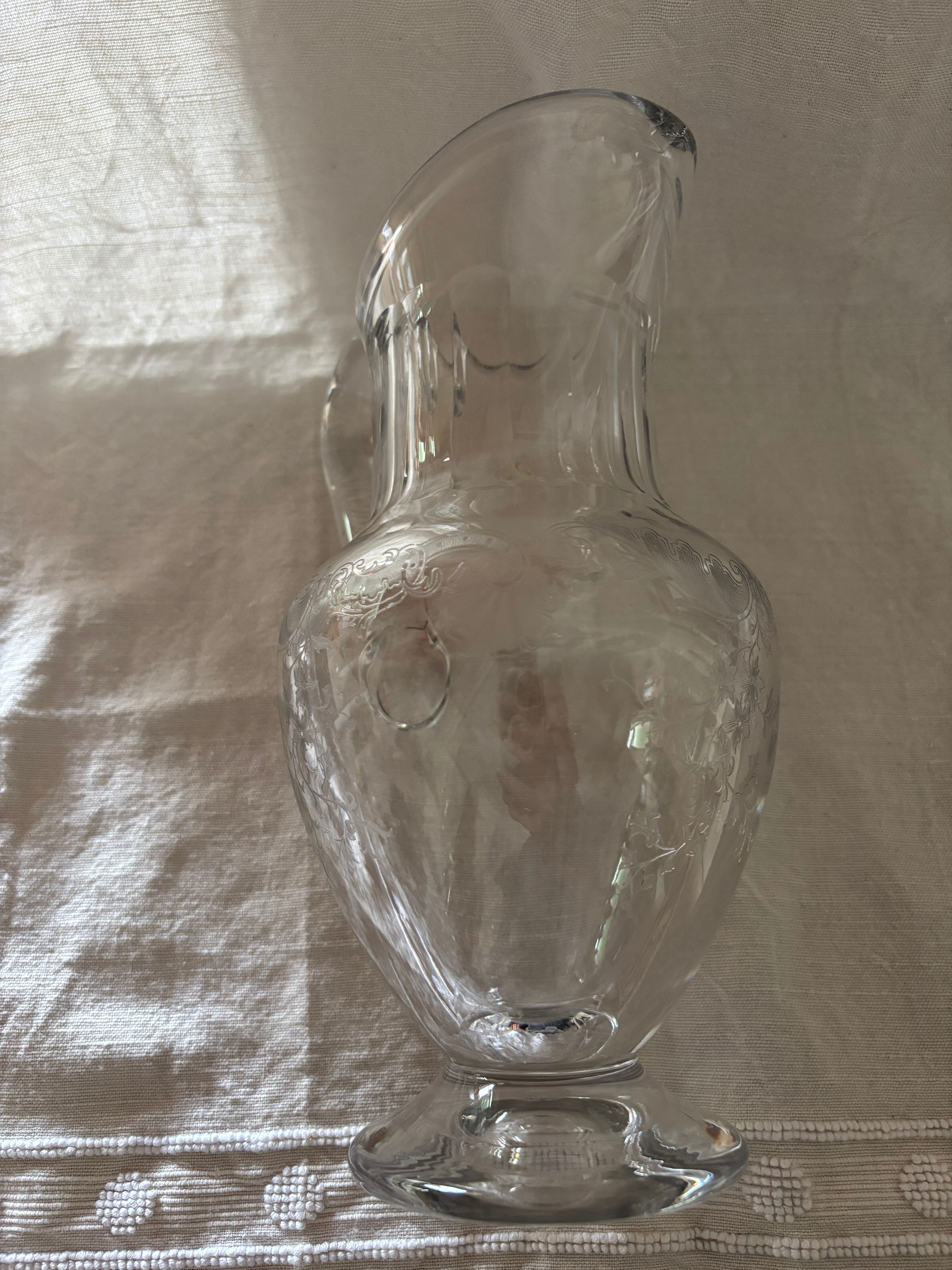 Crystal water jug by Saint-Louis signed – antique engraved service