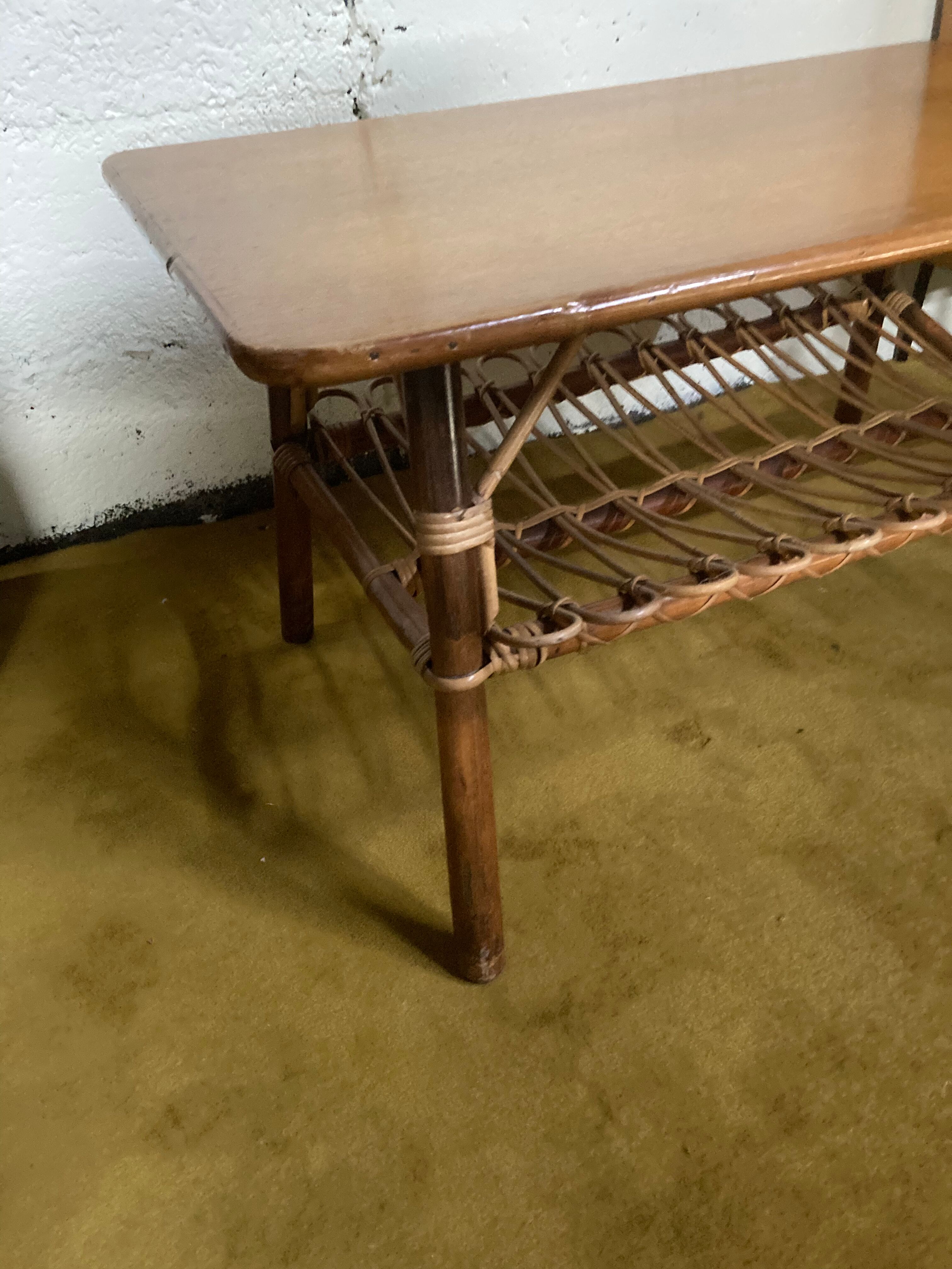 Rattan living room table with review door from the 70