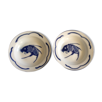Set of 2 hollow plates enamelled white vintage basins
