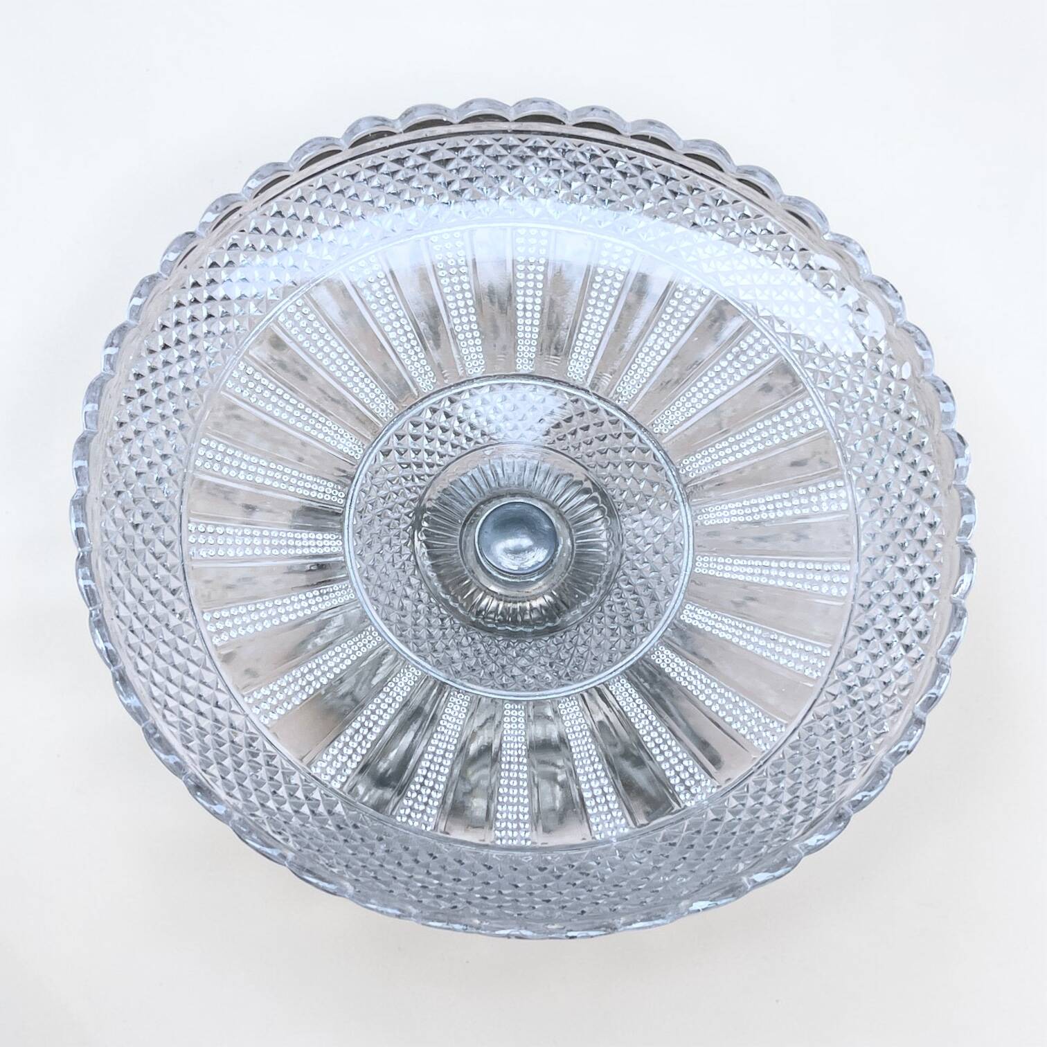 Art Nouveau fruit bowl in glass and metal Art Nouveau compote dish