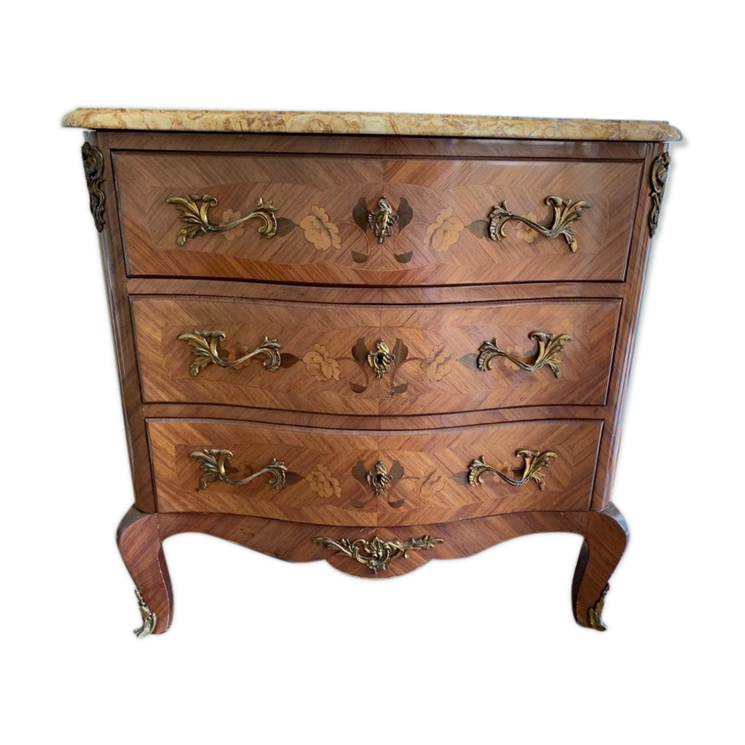 Commode style Louis XV