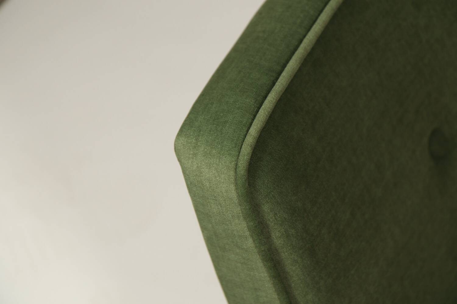 Fauteuil vintage moderne chêne clair vert royal 1962 design par Chierowski