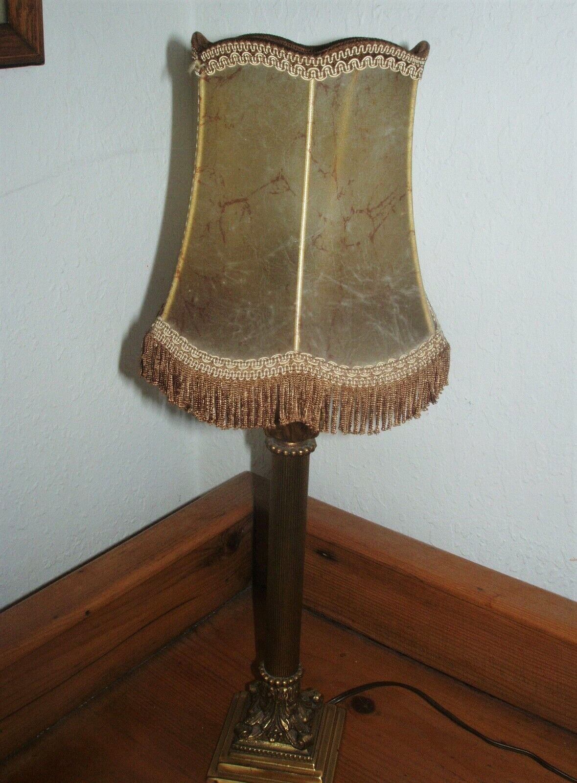 Stunning 1960s-style bronze lamp Empire/ Skin Abat day