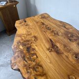 Table artisanale en orme massif, art populaire
