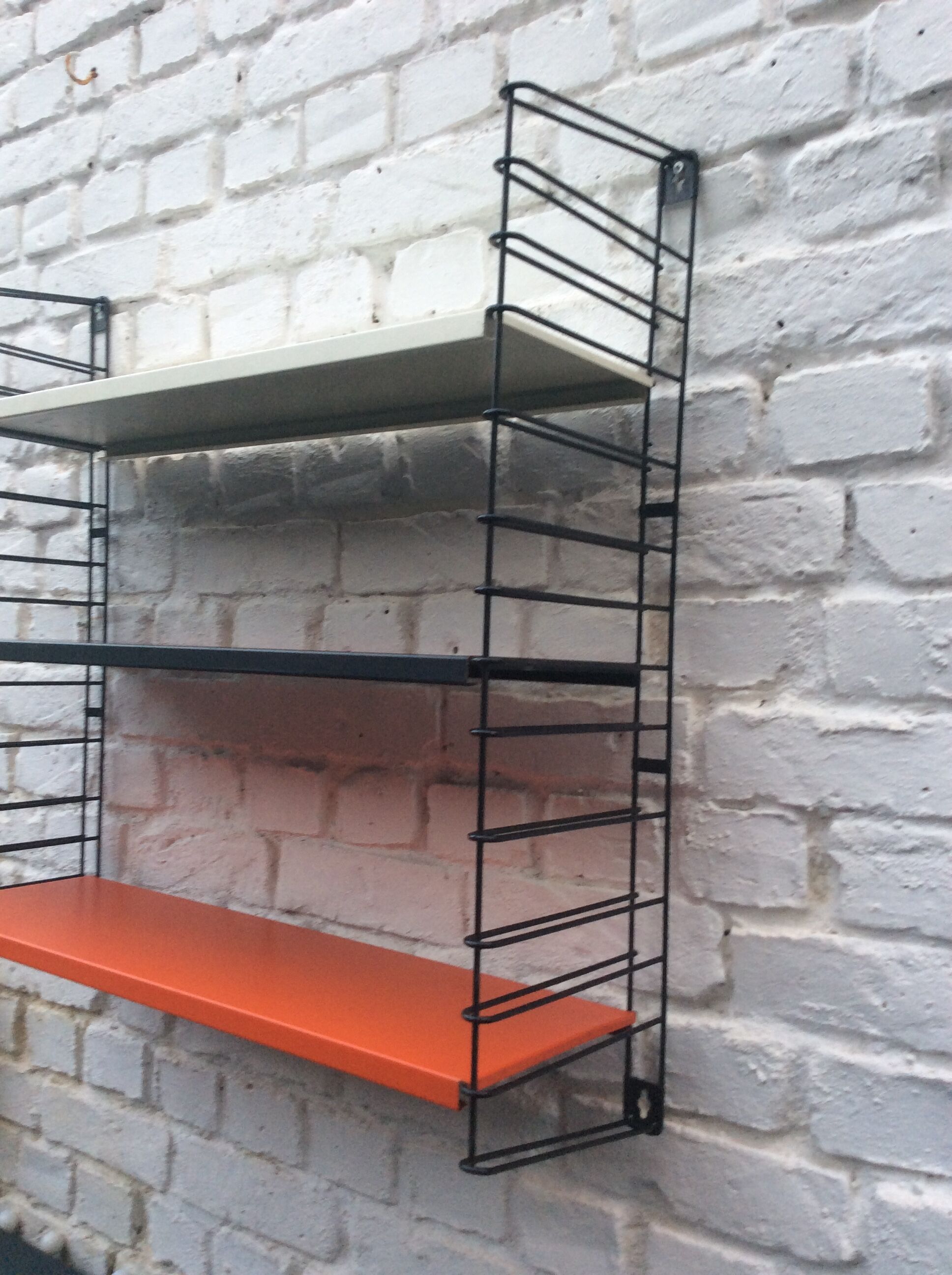 Tomado shelf of the 50s