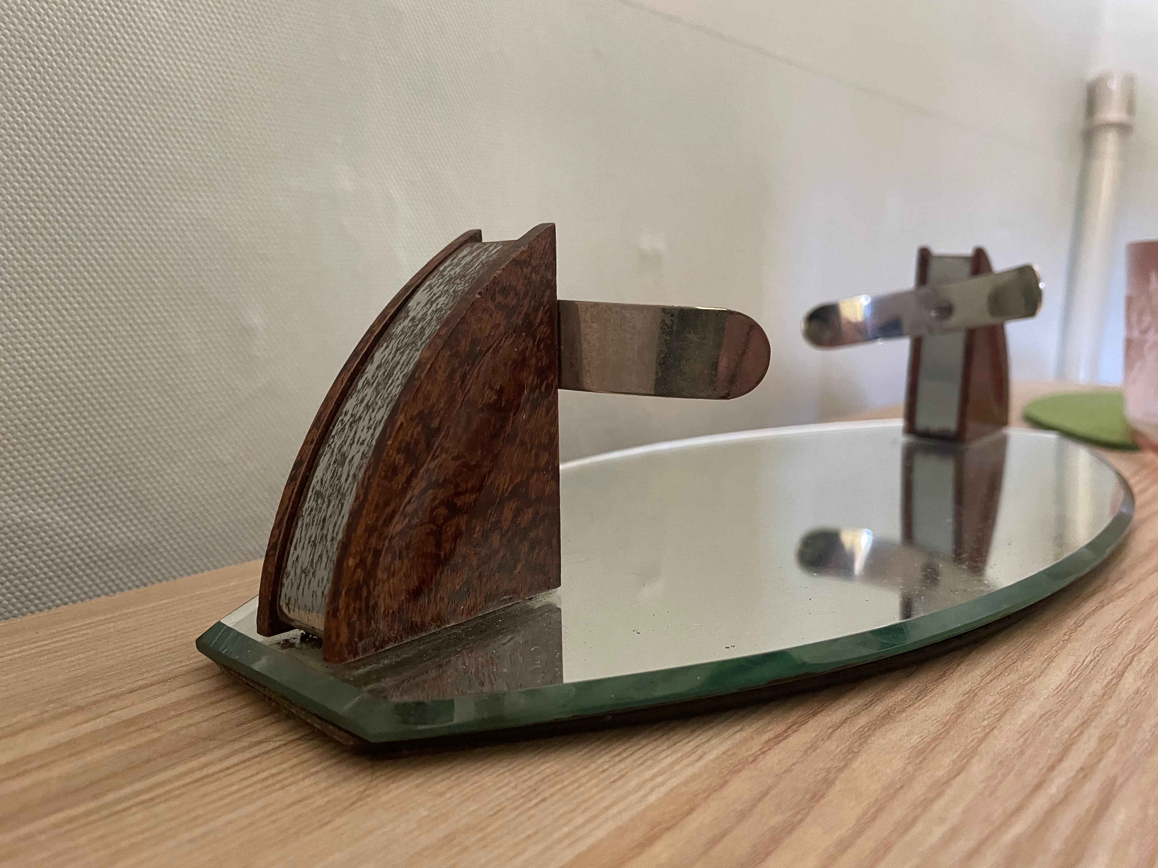 Empty pocket / art deco mirror cup