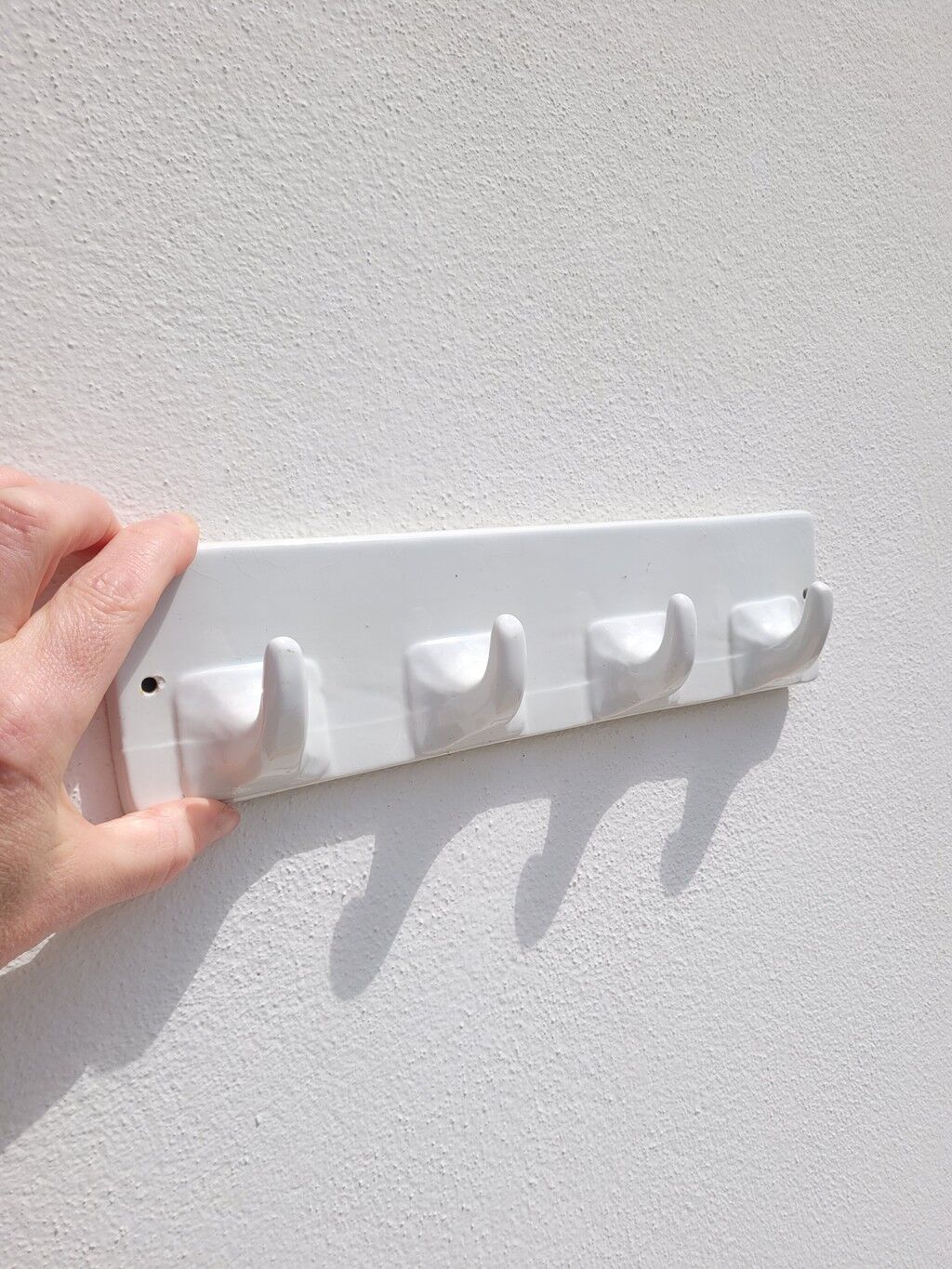 Antique wall hook in white ceramic 4p