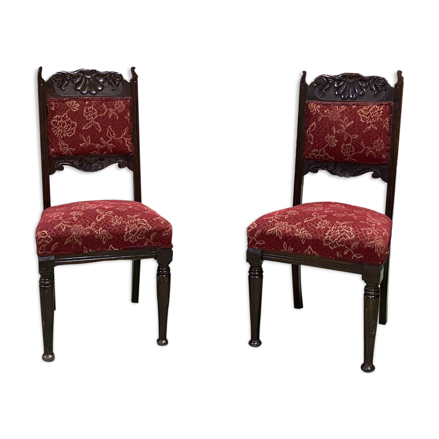 Pair of English Art Nouveau chairs in oak