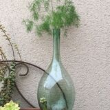 Demijohn in the form of a drop