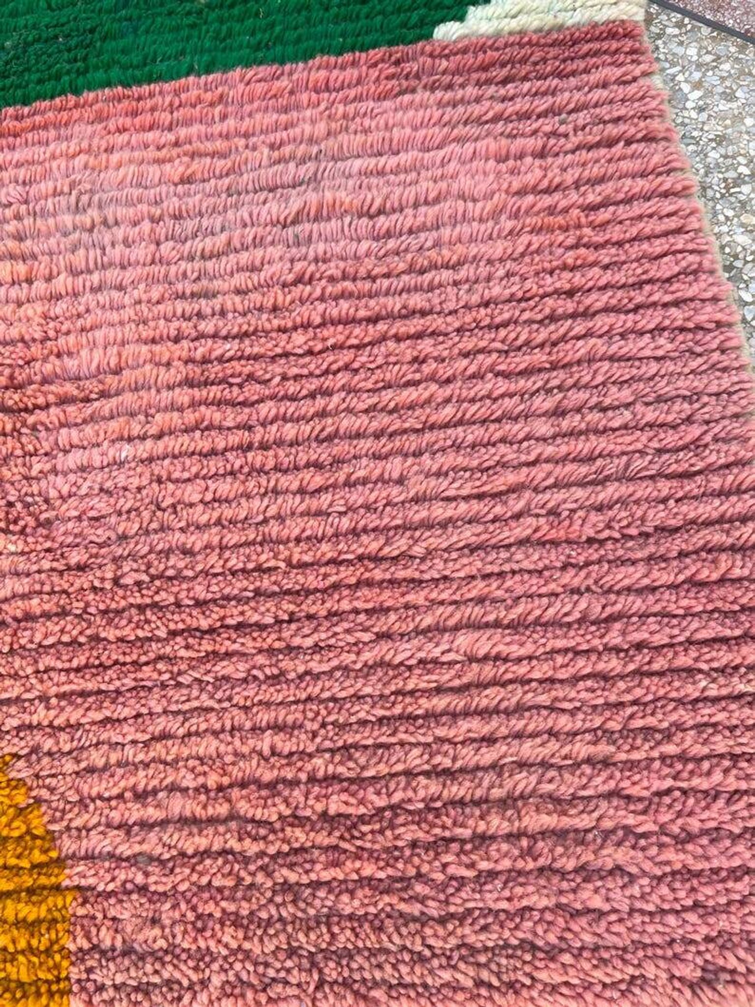 Traditional Moroccan wool rug 200cm x 300cm