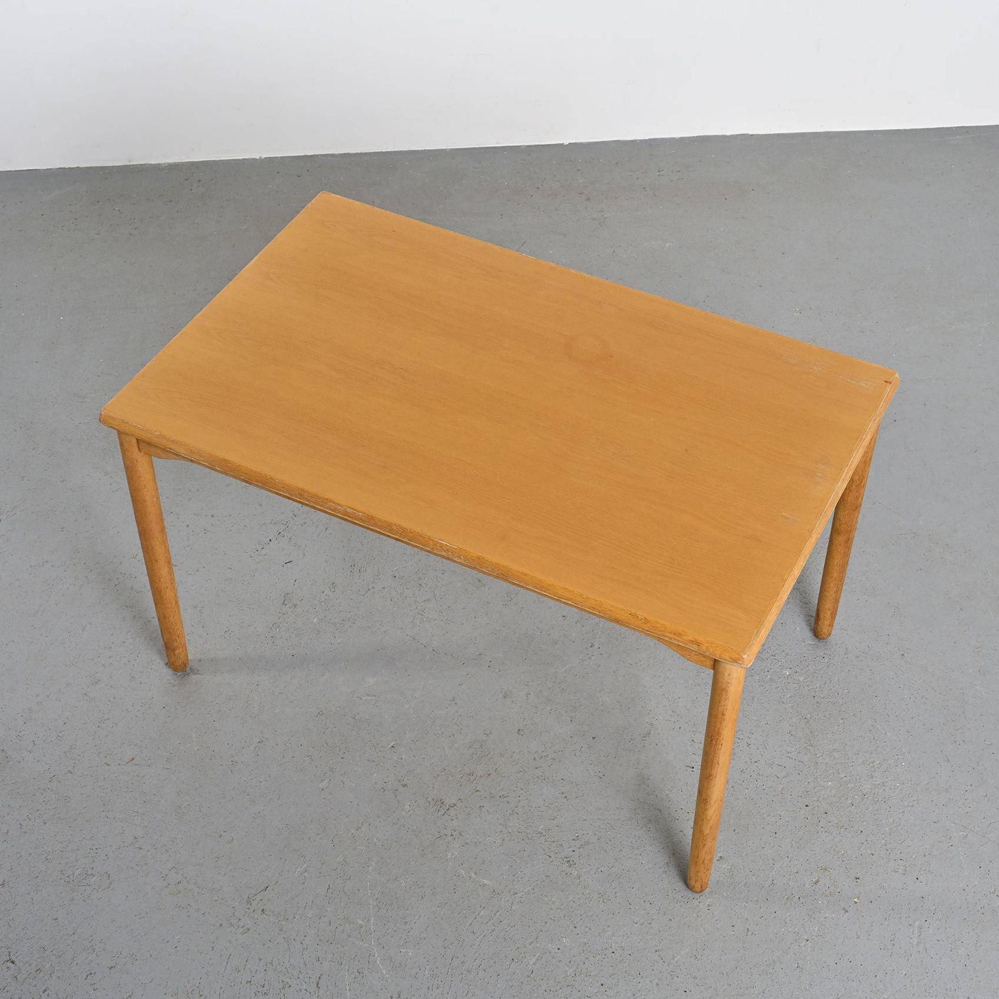 Table de salle à manger par Isamu Kenmochi, Tendo Japon 1984