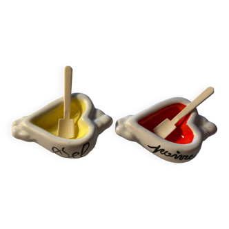 Vintage 50s salt and pepper shaker - ceramic - heart shapes