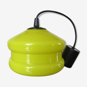 Suspension en opaline jaune années 60 70