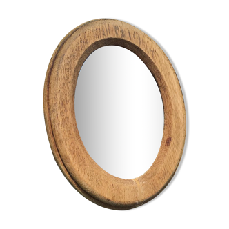 Oval mirror bevelled in wood