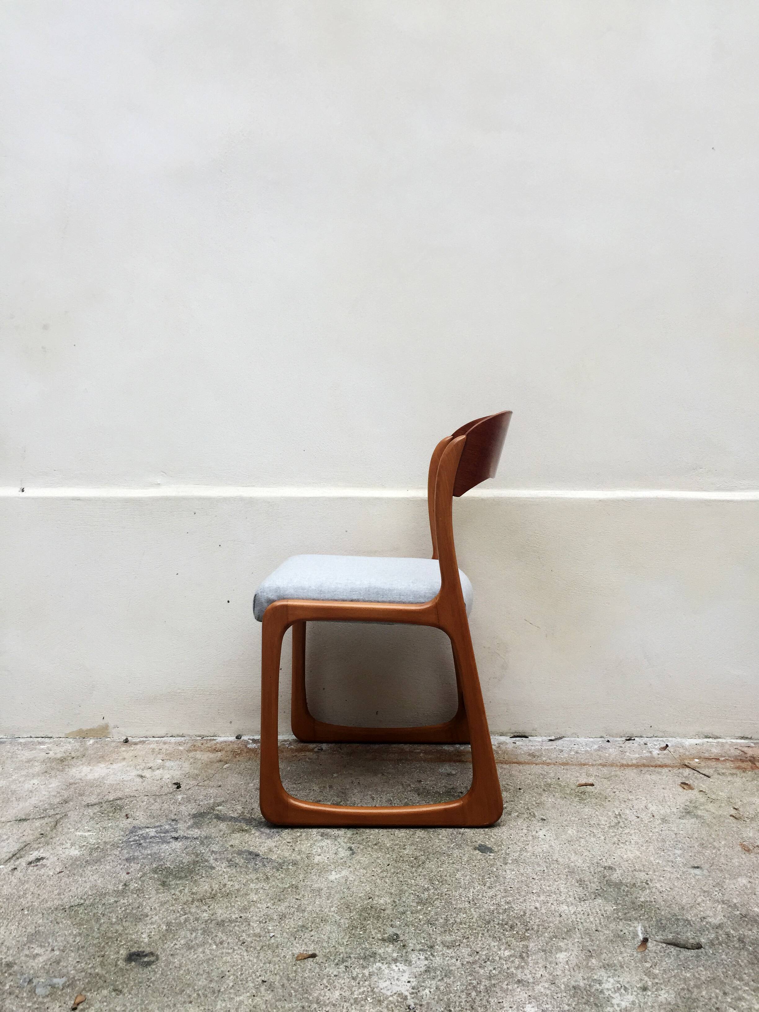 Ensemble de 4 chaises traîneau Baumann
