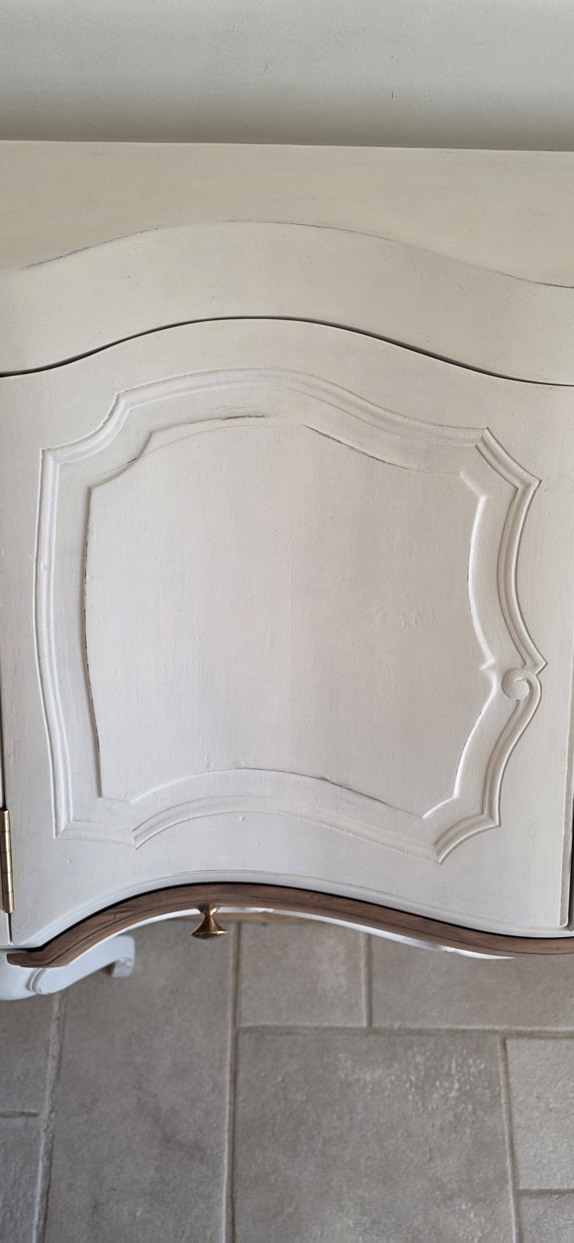 Rococo white foam wood secretary