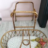 Rattan cradle on foot