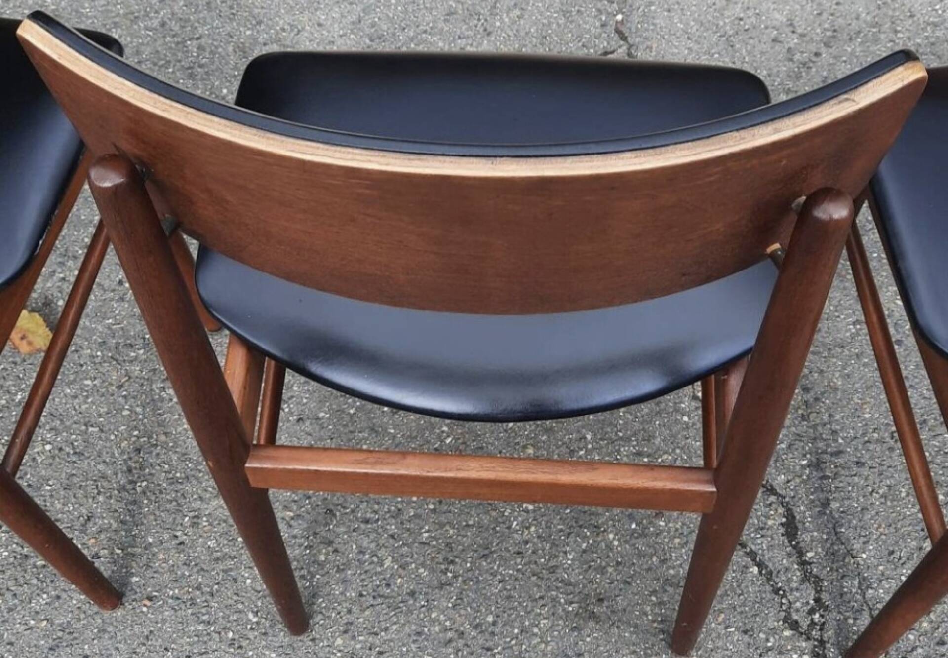 4 Scandinavian chairs in teak and black leatherette by Sven Chrobat Sax