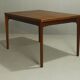 Table à manger en teck par Henning Kjaernulf, Danemark, années 1960.