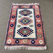 Handmade wool Oriental rug - 1.40m x 0.85m