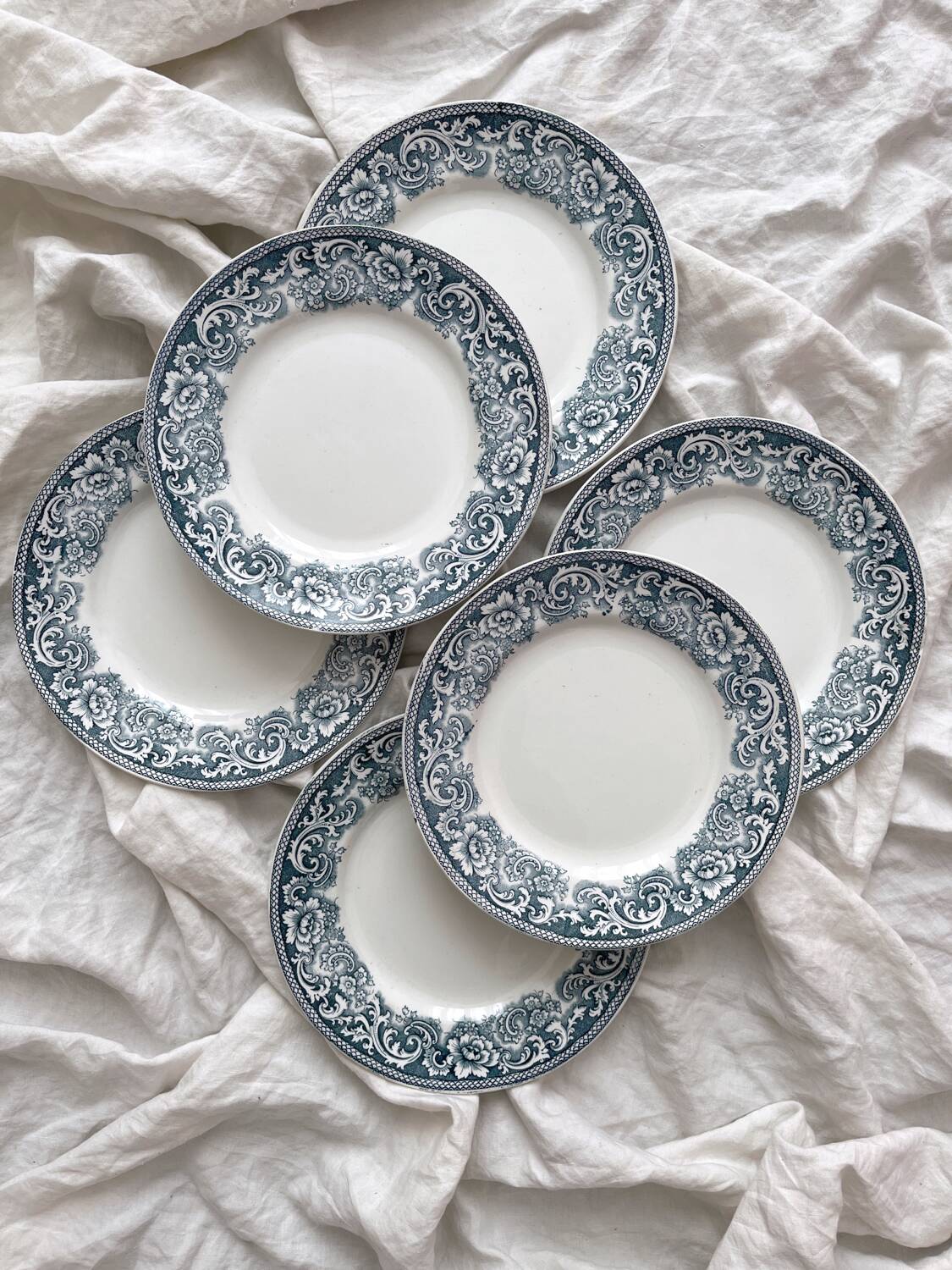 6 flat plates in iron earth “Croix de Lorraine” Saint Amand and Hamage