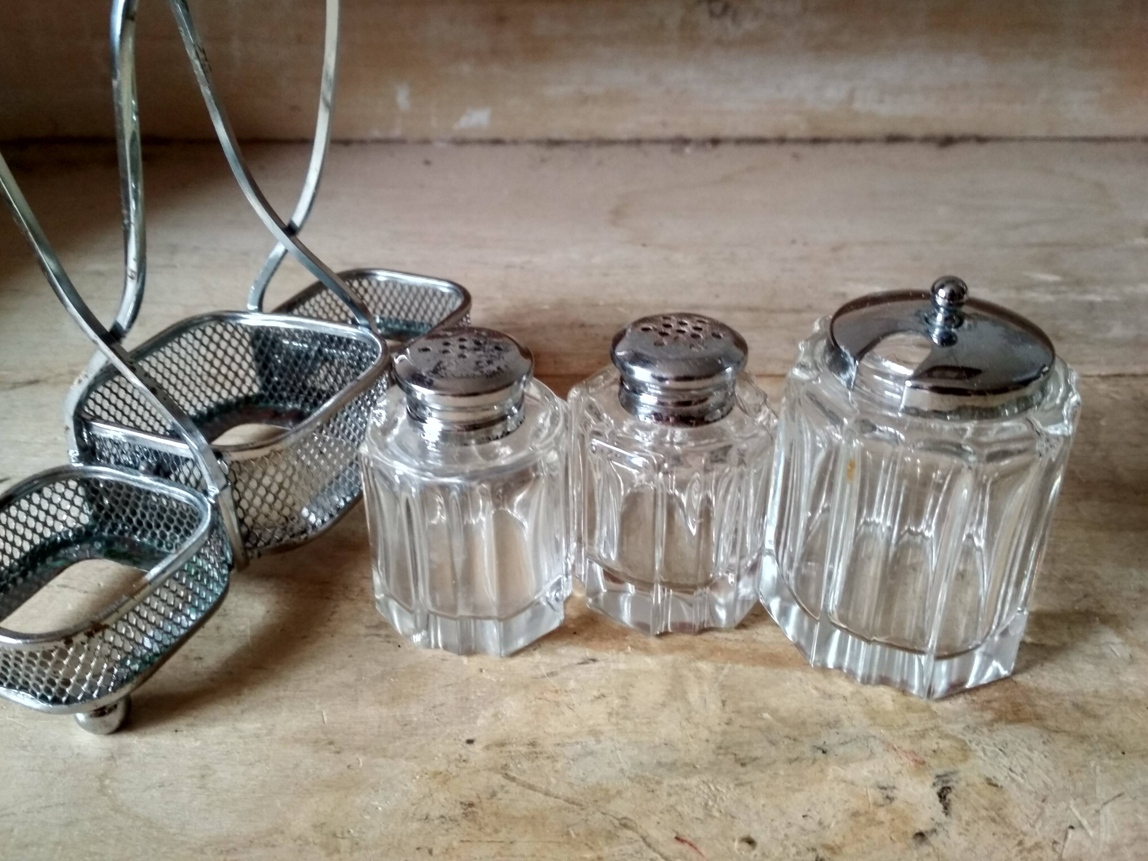 Set of 2 small salt pots and mustard pot in molded glass on their metal servant