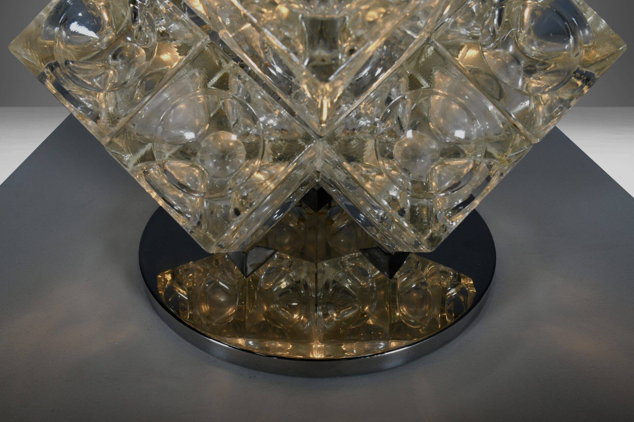 Albano Poli 'Eclisse' table lamp by Poliarte