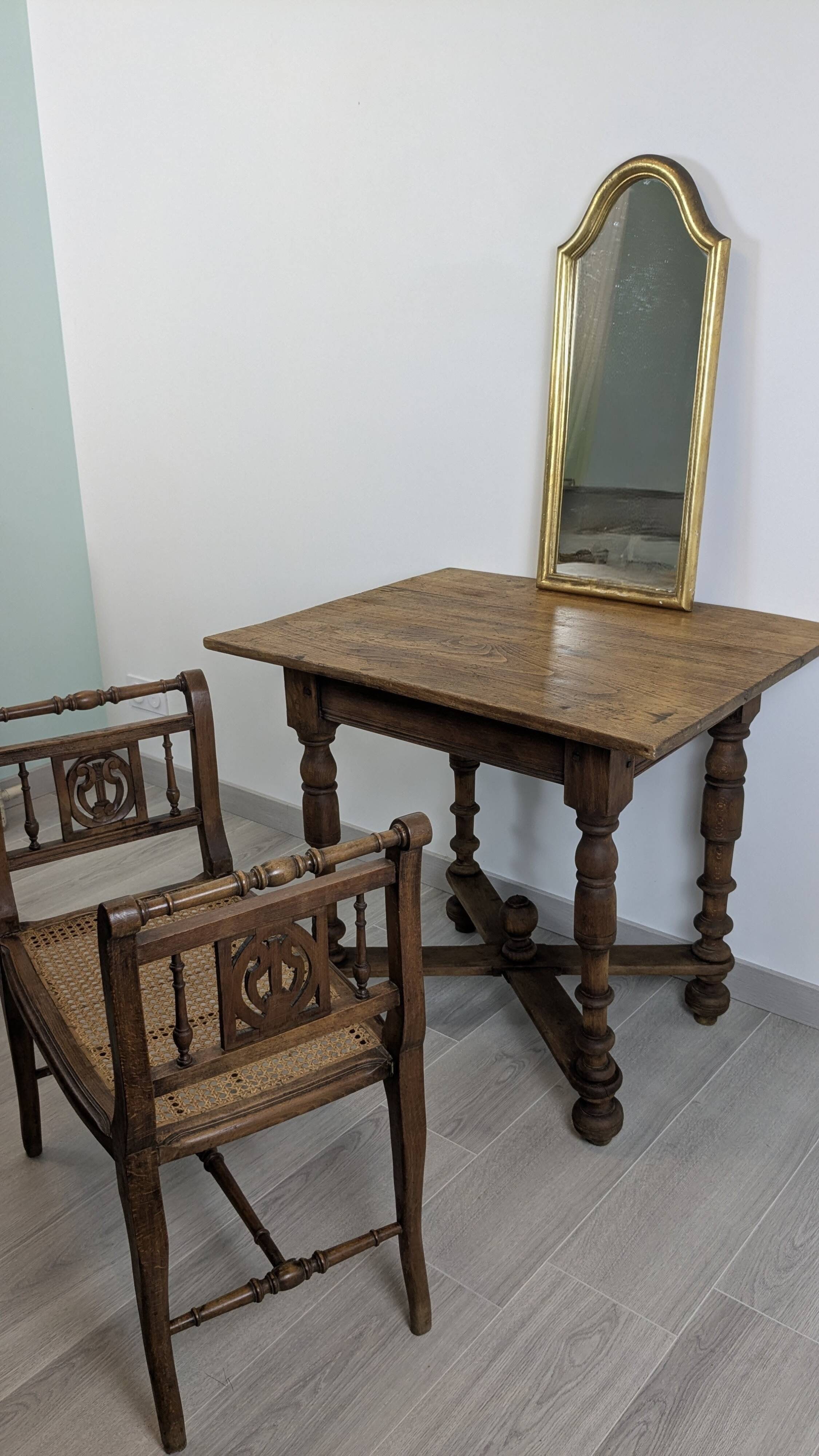 Napoleon III caned piano bench — bourgeois house spirit