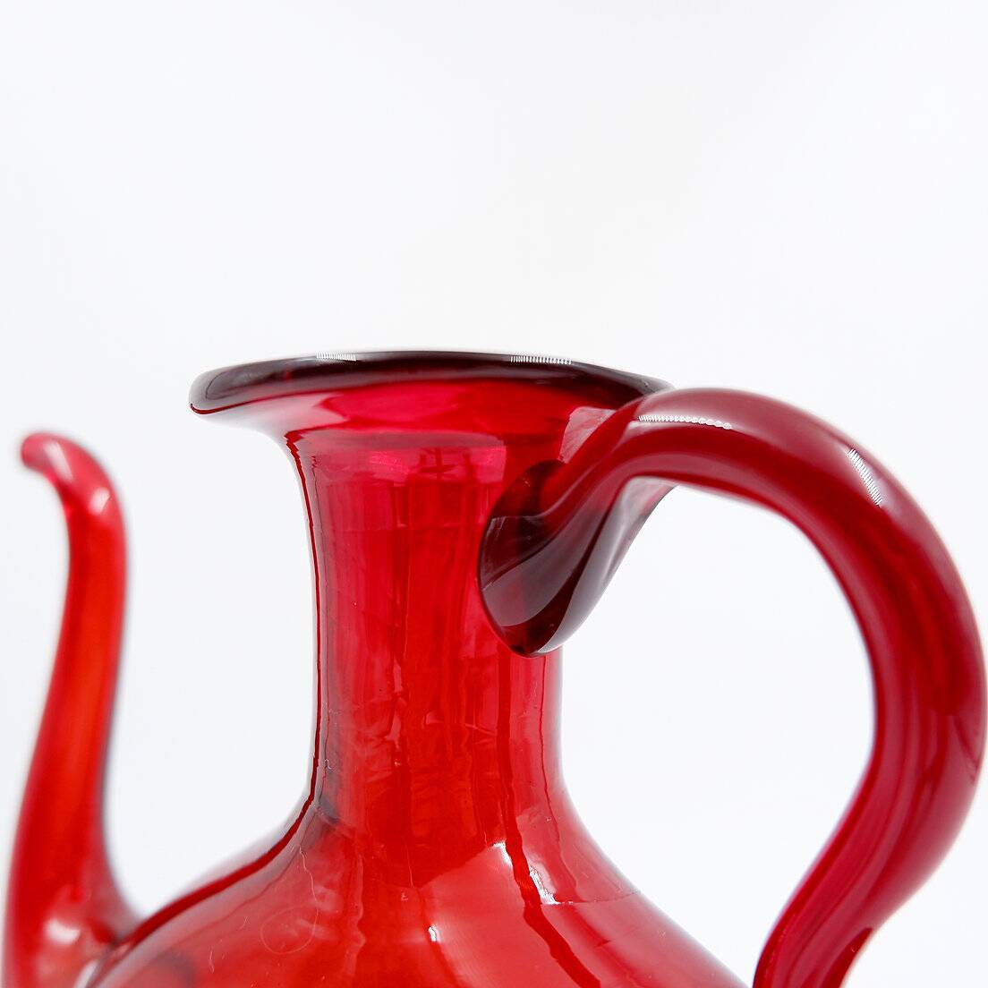 Vintage red blown glass carafe "Anneau"
