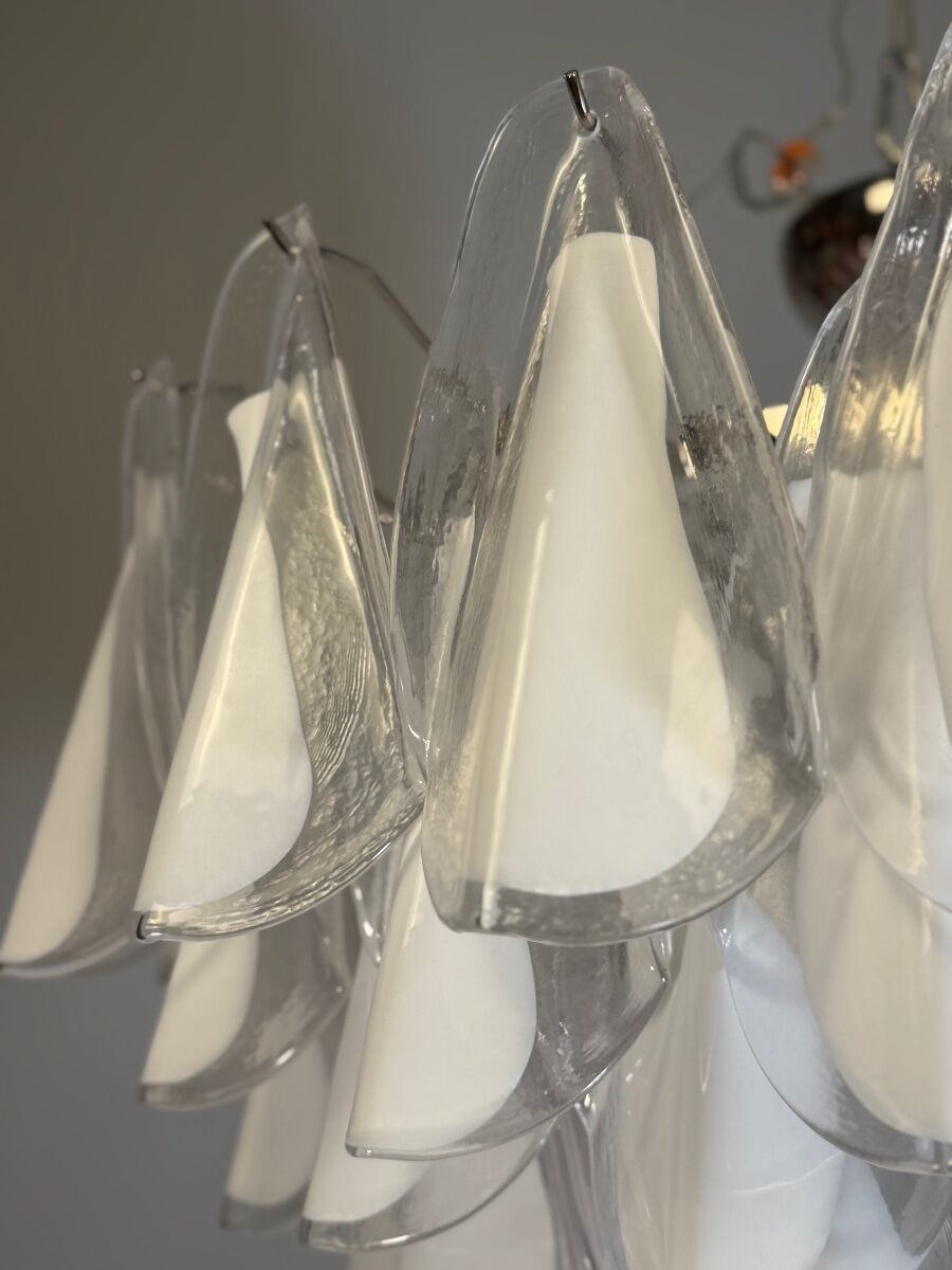 Venetian lustre in colourless and white Murano glass, circa 1990.